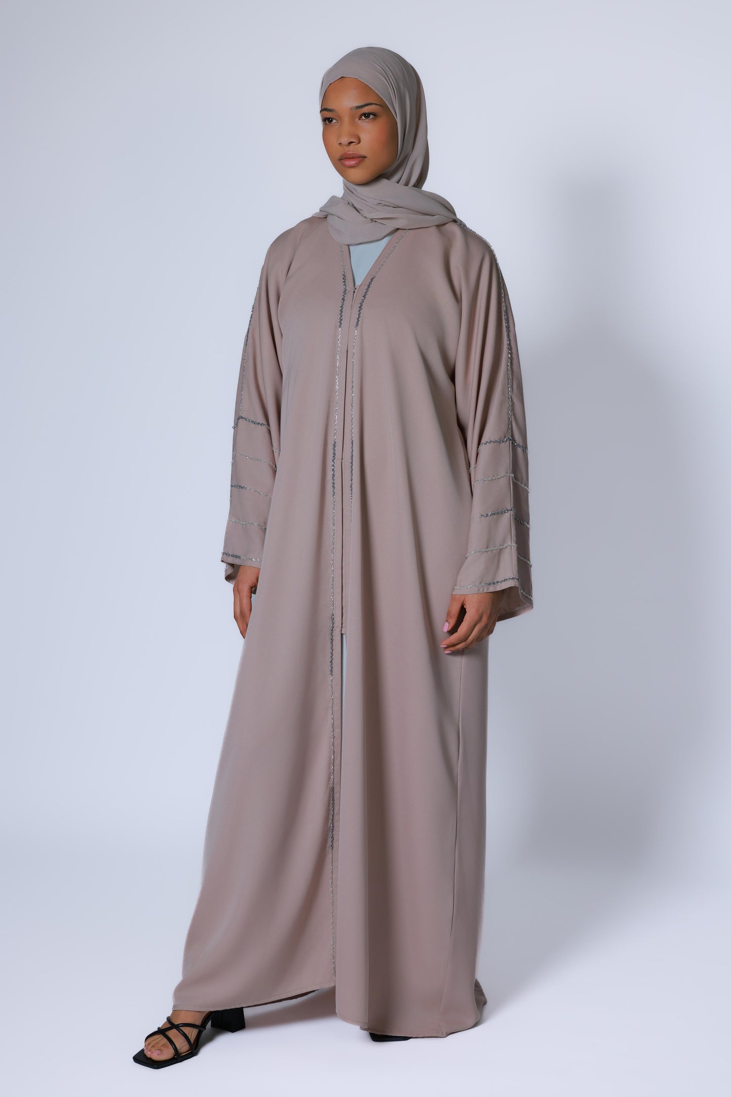 Abaya Farha Wordi