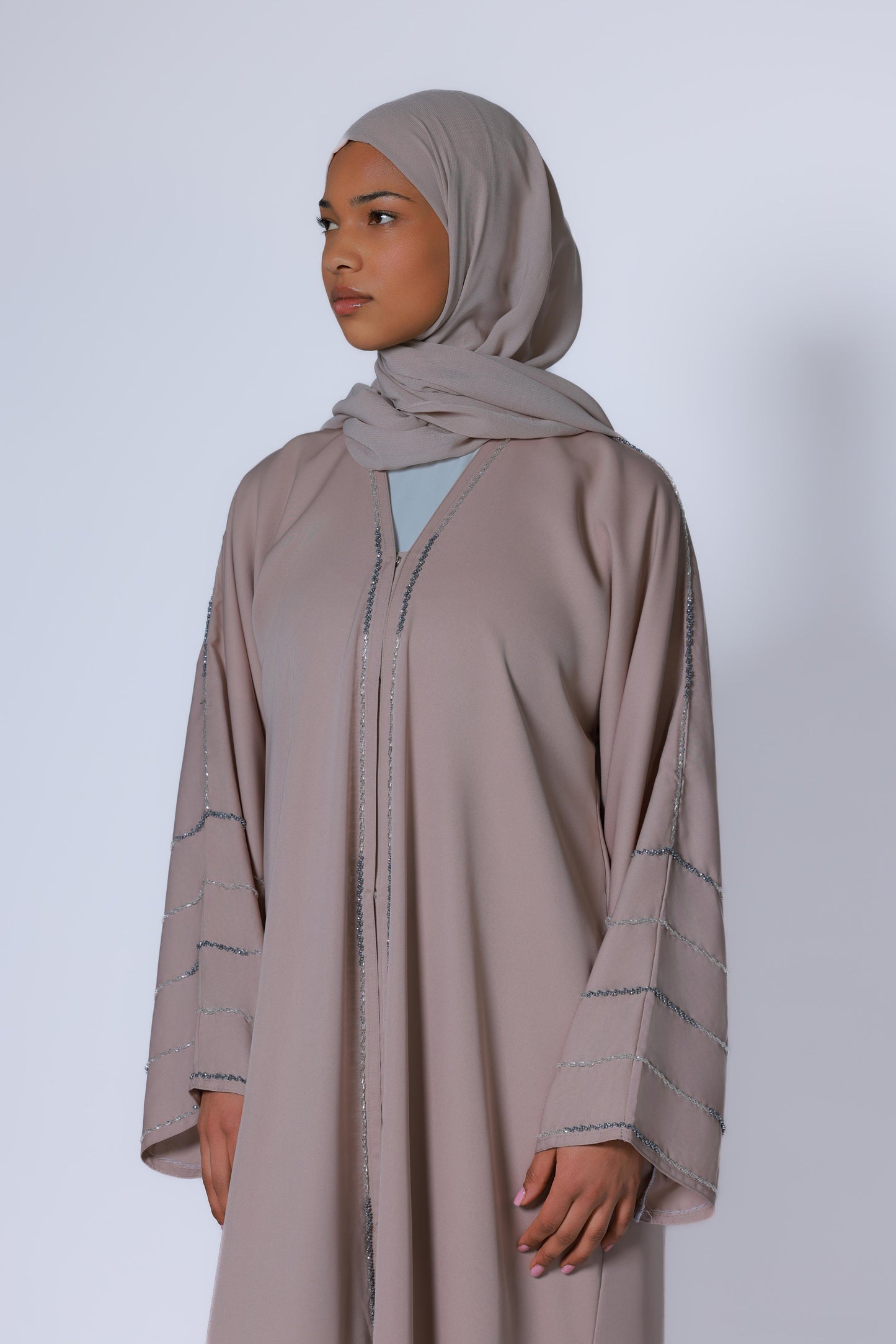 Abaya Farha Wordi