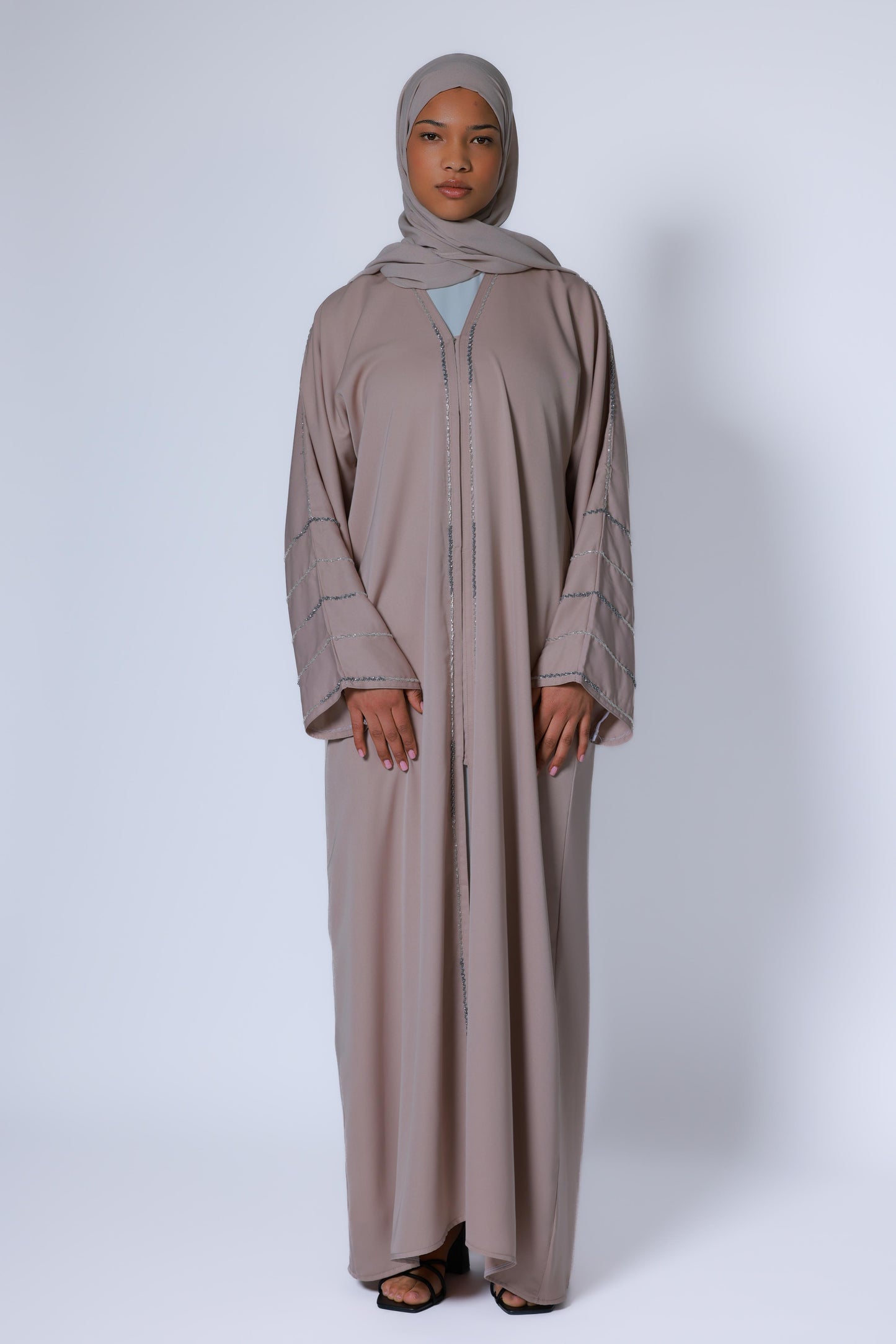 Abaya Farha Wordi