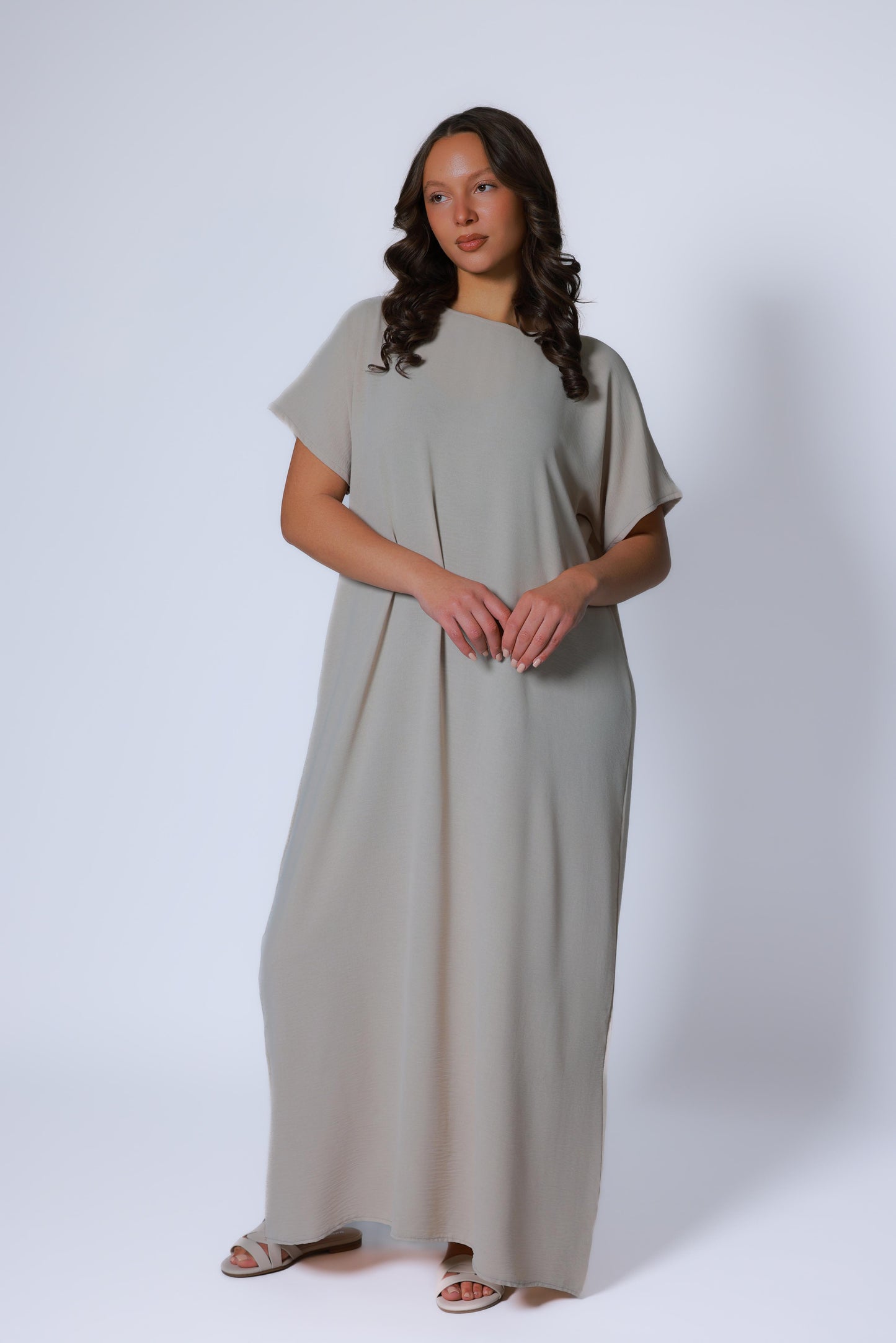 luxe beige onderjurk korte mouw voor dames, vervaardigd uit zachte en duurzame katoenen stof